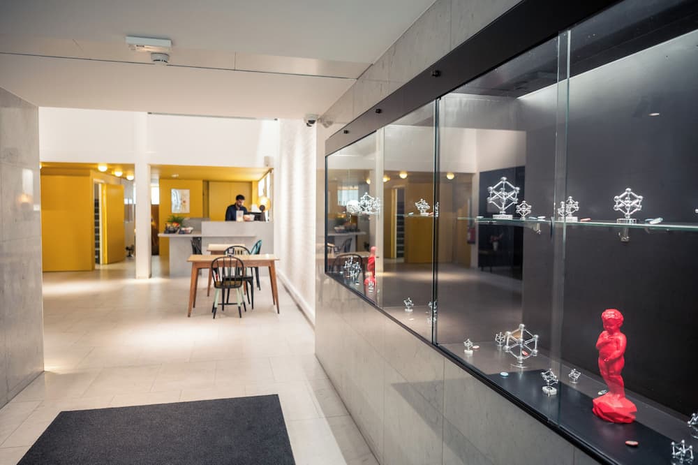 ホテル クイーン アン 写真