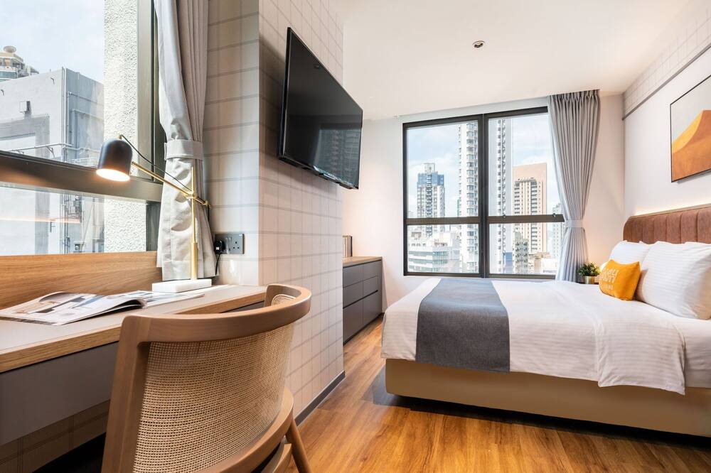 ダッシュ リビング オン ハリウッド 写真