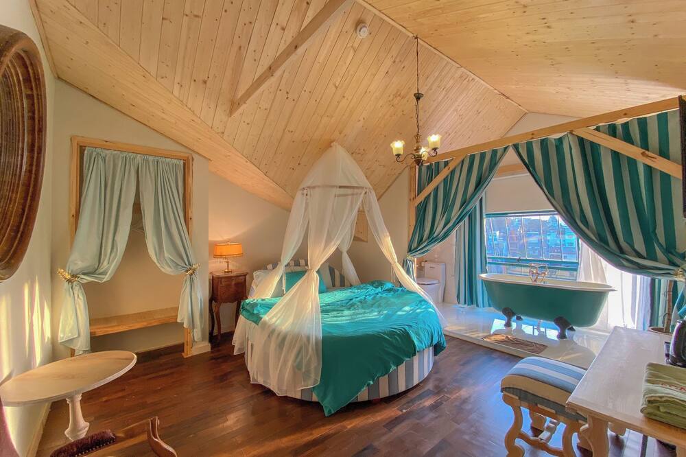 ラカサ メイ 写真