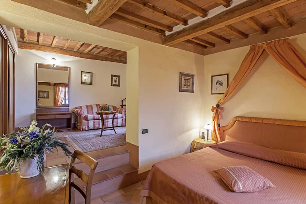 ルレ イル キオストロ ディ ピエンツァ 写真