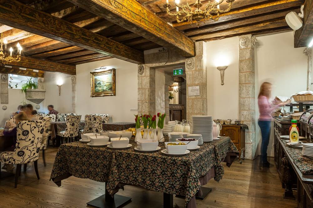 スリー クラウンズ レジデンツ 写真