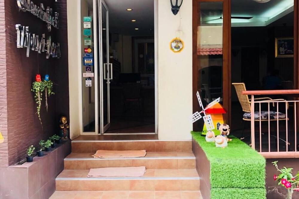 ティプライ ビーチ ホテル 写真