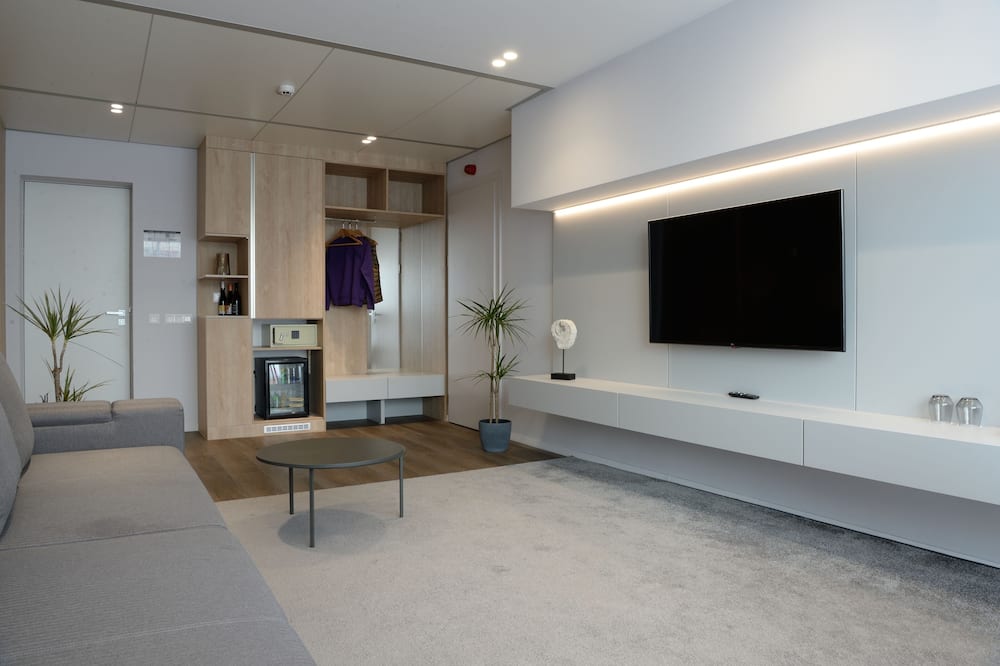 プレミア ホテル ミシュコルツ 写真