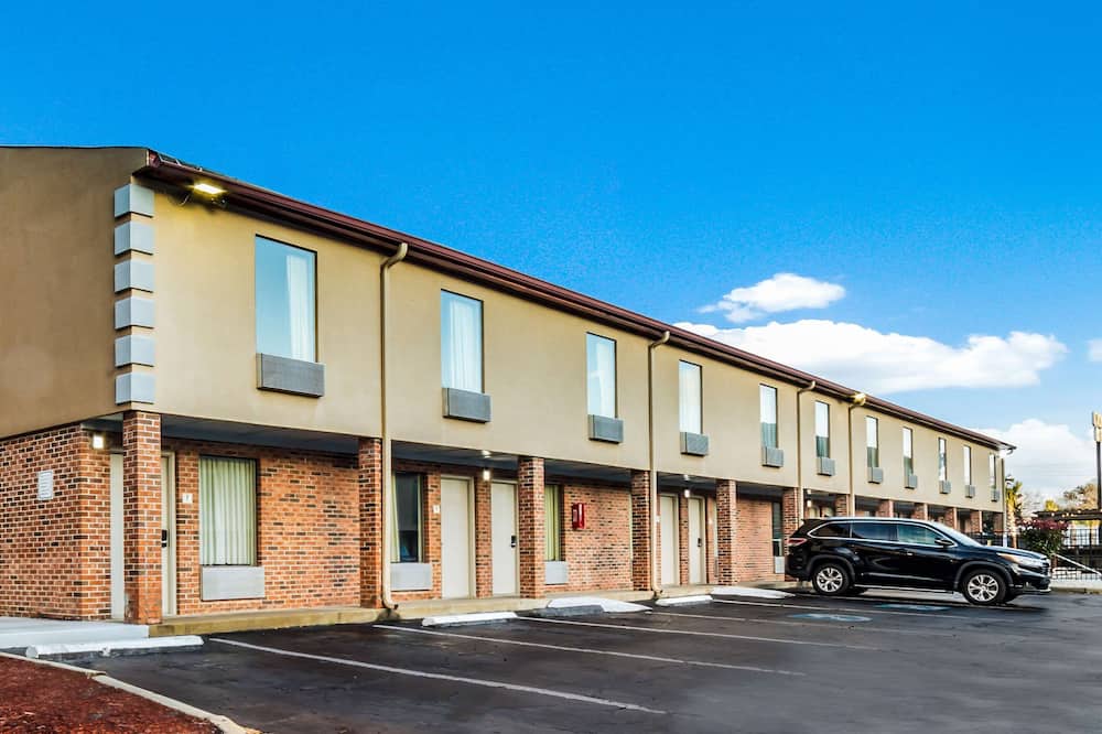 クオリティ イン コロンビア エアポート 写真