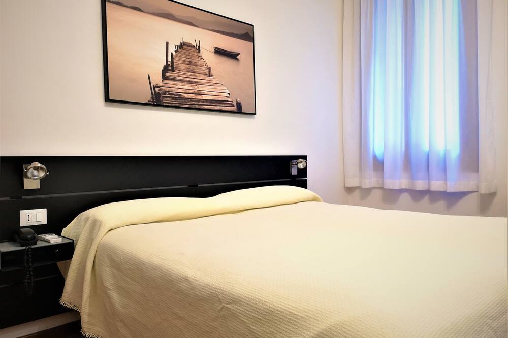 ホテル ロッシ 写真