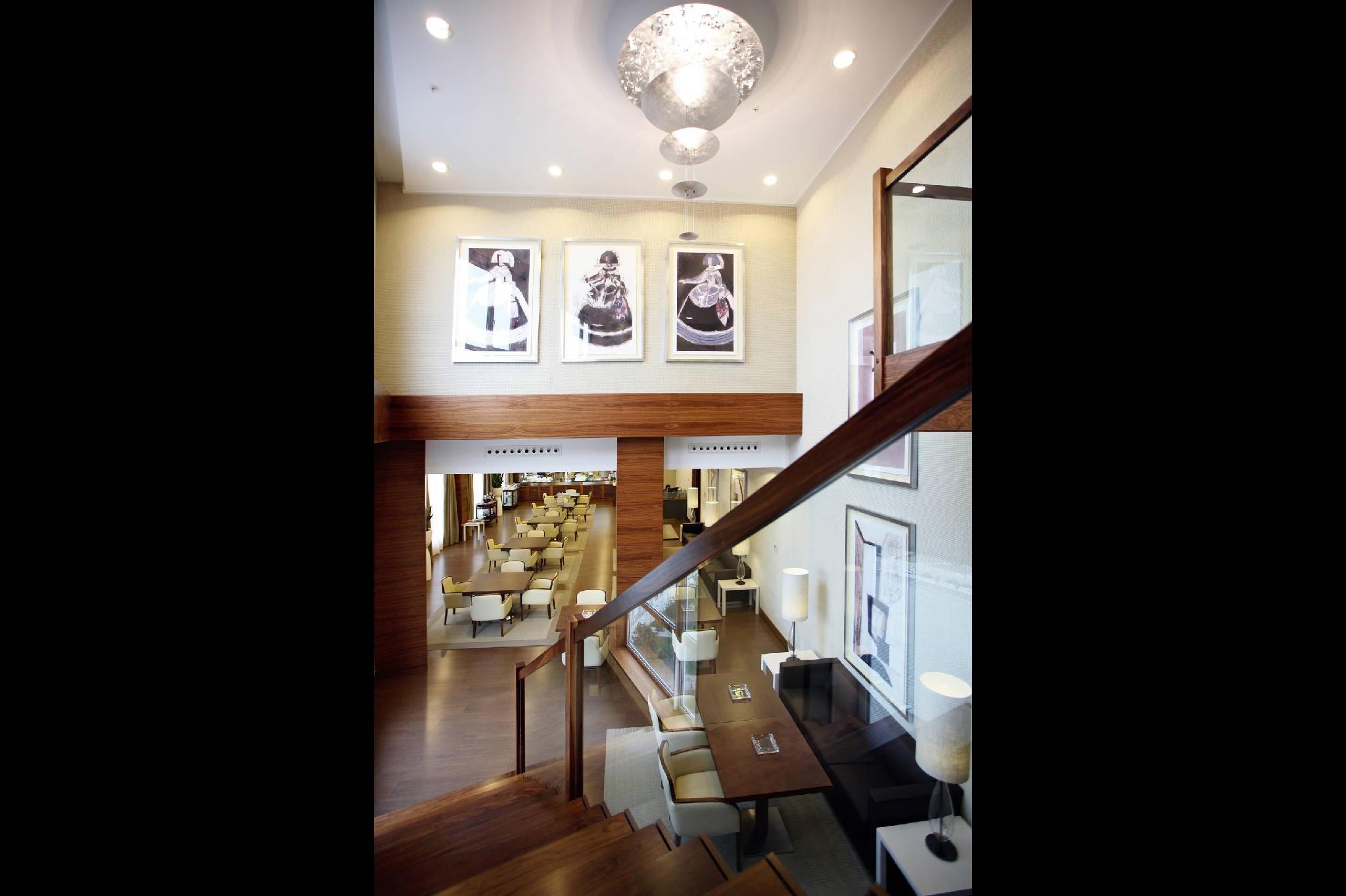 Sercotel Sorolla Palace 写真