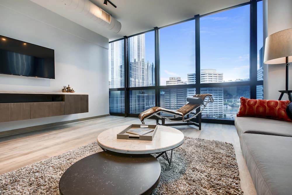 エタージ エグゼクティブ リビング 写真