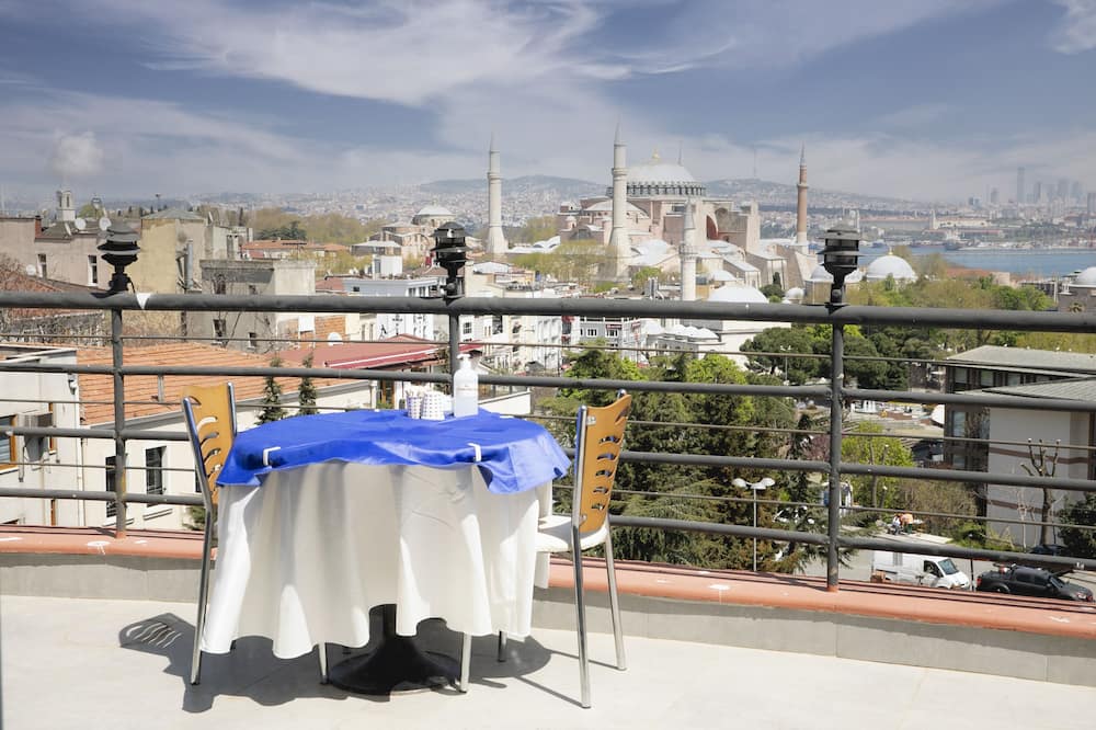 ハリ ホテル 写真