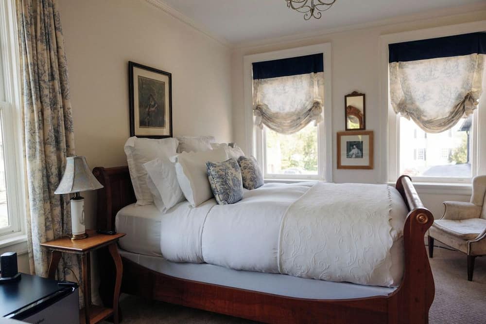 アイアンクラッド イン & バーボン ルーム 写真