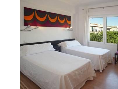 ホスタルパルケイビサ 写真