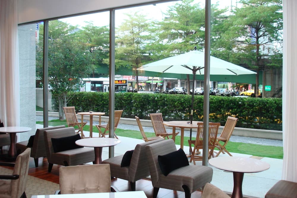 フンズ マンション 写真