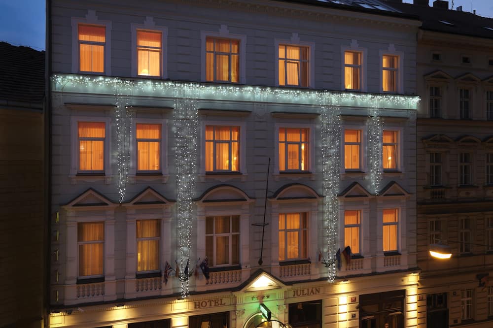 ホテル ユリアン 写真