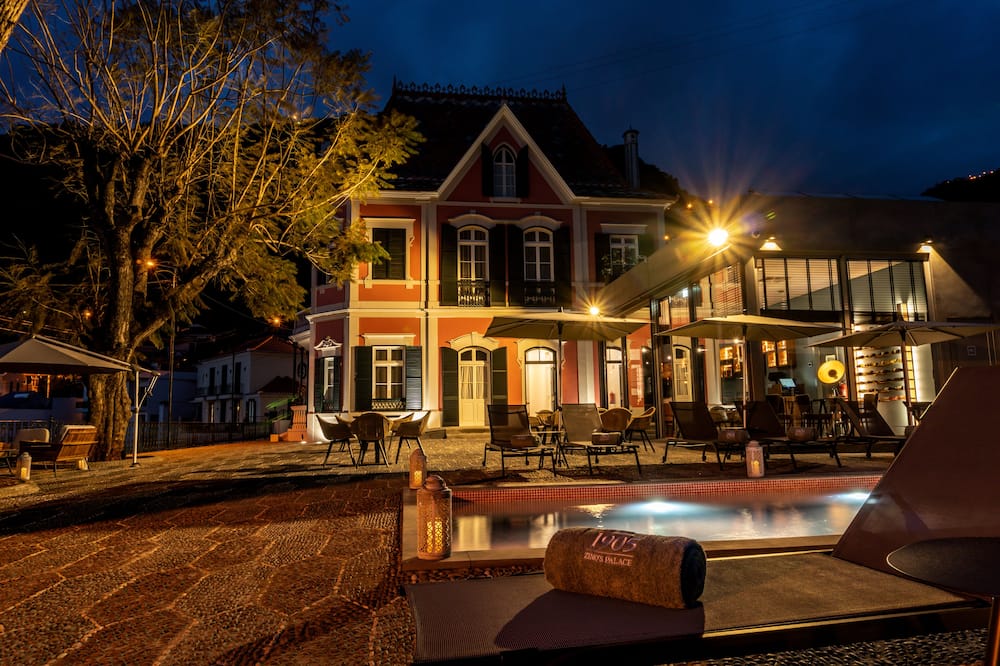 1905 ジノズ パレス 写真