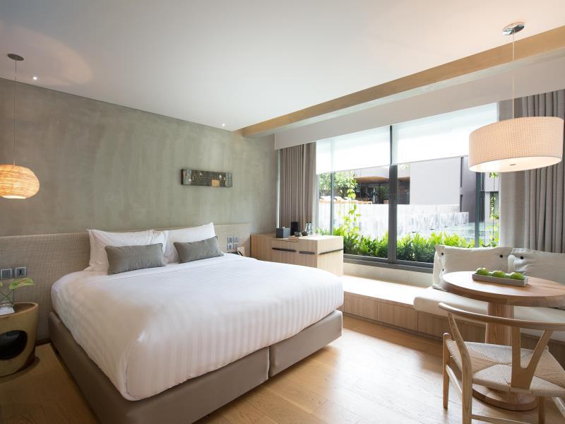 アドリブ バンコク 写真