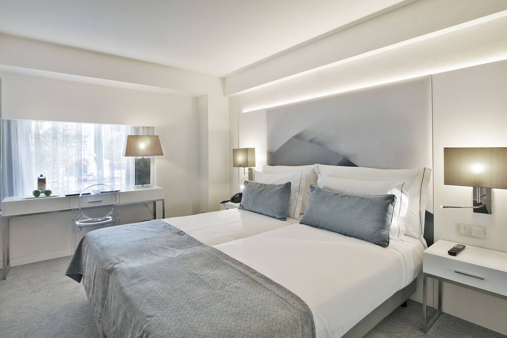 ホテル ホワイト リスボア 写真