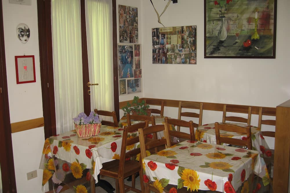 アデュア ホテル 写真