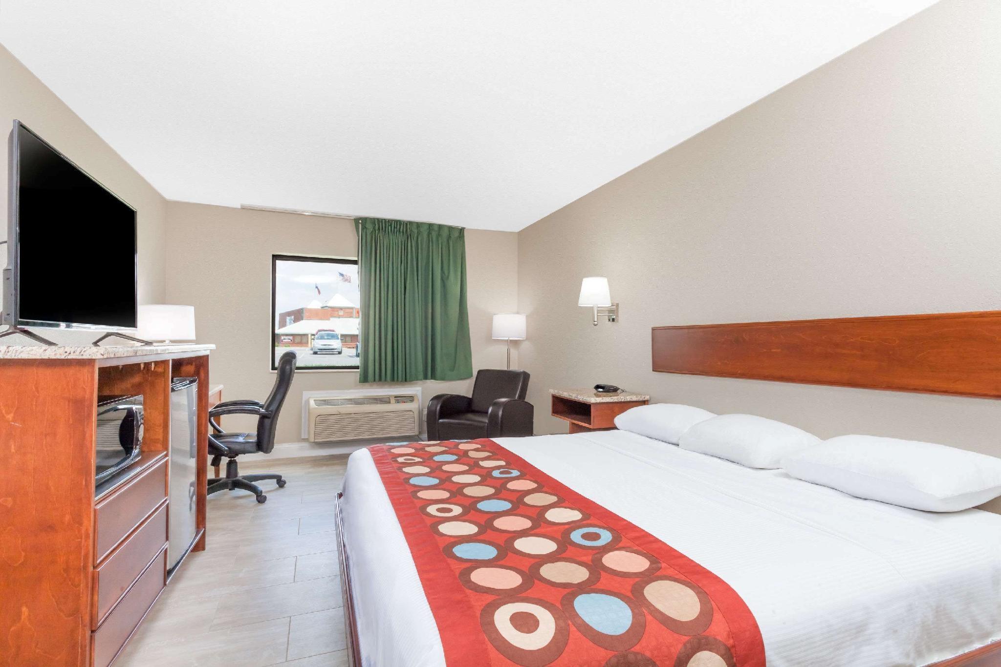 スーパー 8 バイ ウィンダム オーエンズボロ 写真