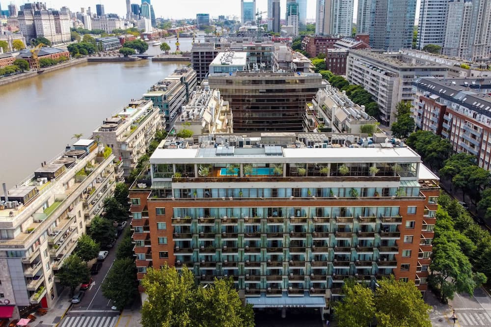 ホテル マデロ 写真