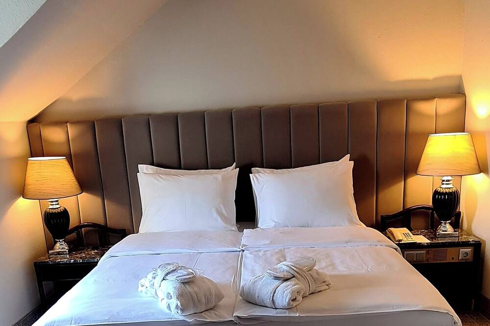 イベントホテル ピラミッド 写真