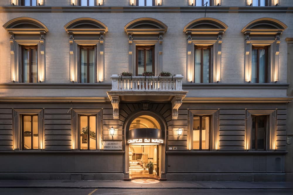 ホテル クローチェ ディ マルタ 写真