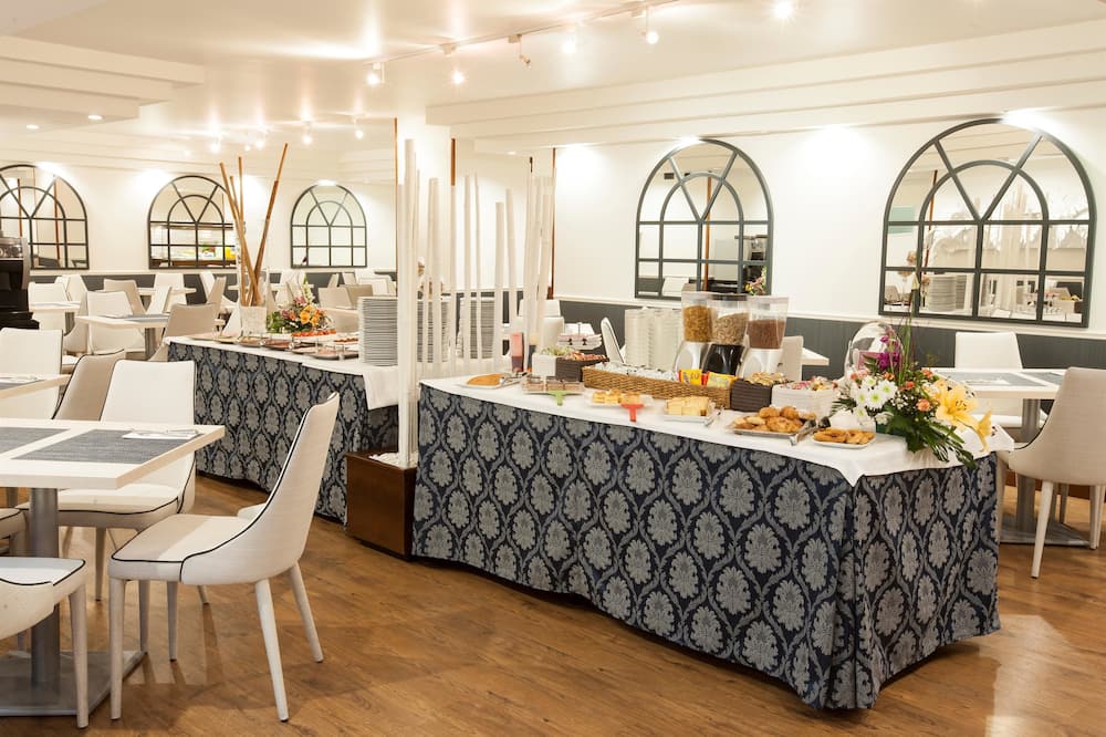 Hotel Gran Via 写真