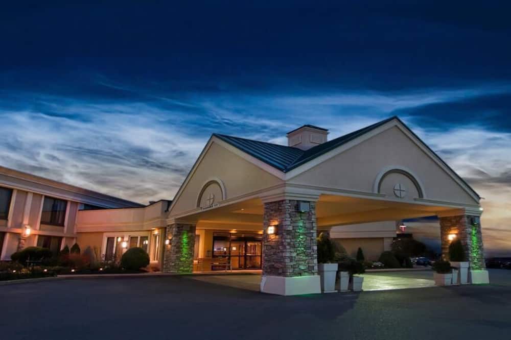 バッファロー エアポート ホテル 写真