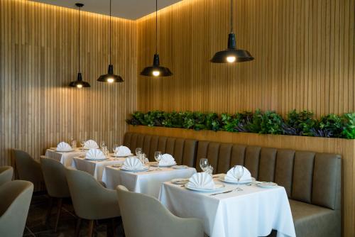 Damon Hotel Apartments 写真