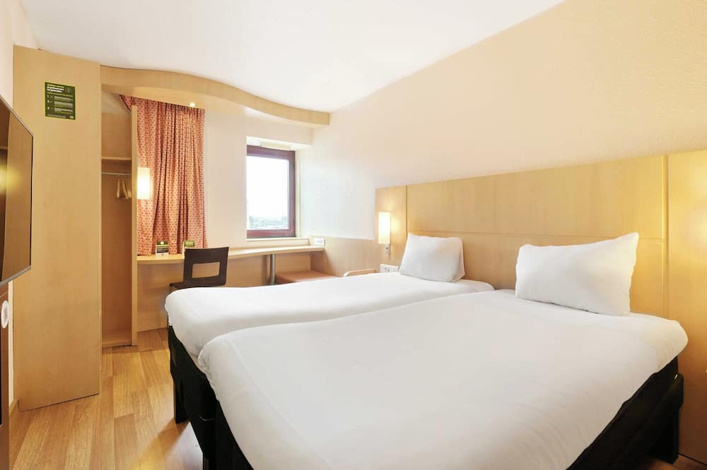 B&B ホテル ル マン セントル カテドラル 写真