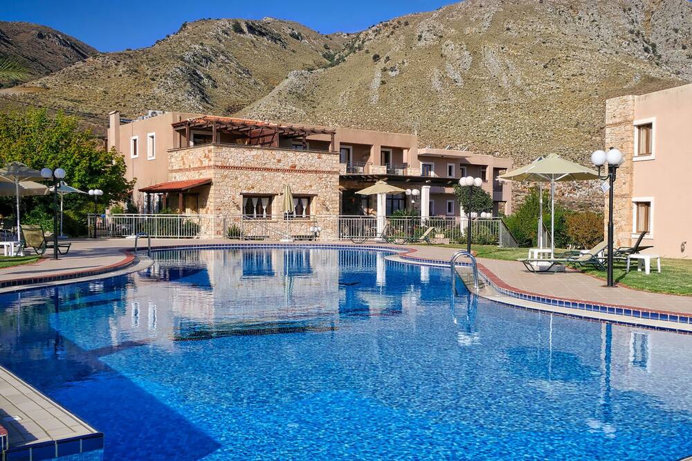 アレティ ホテル 写真