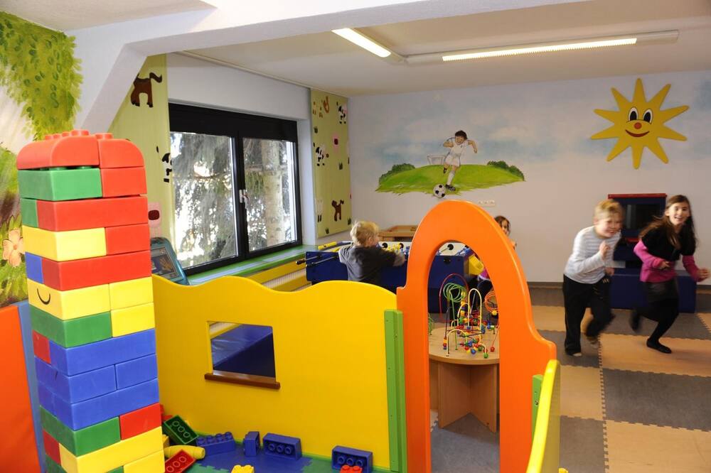 ホテル ポスト カップル 写真