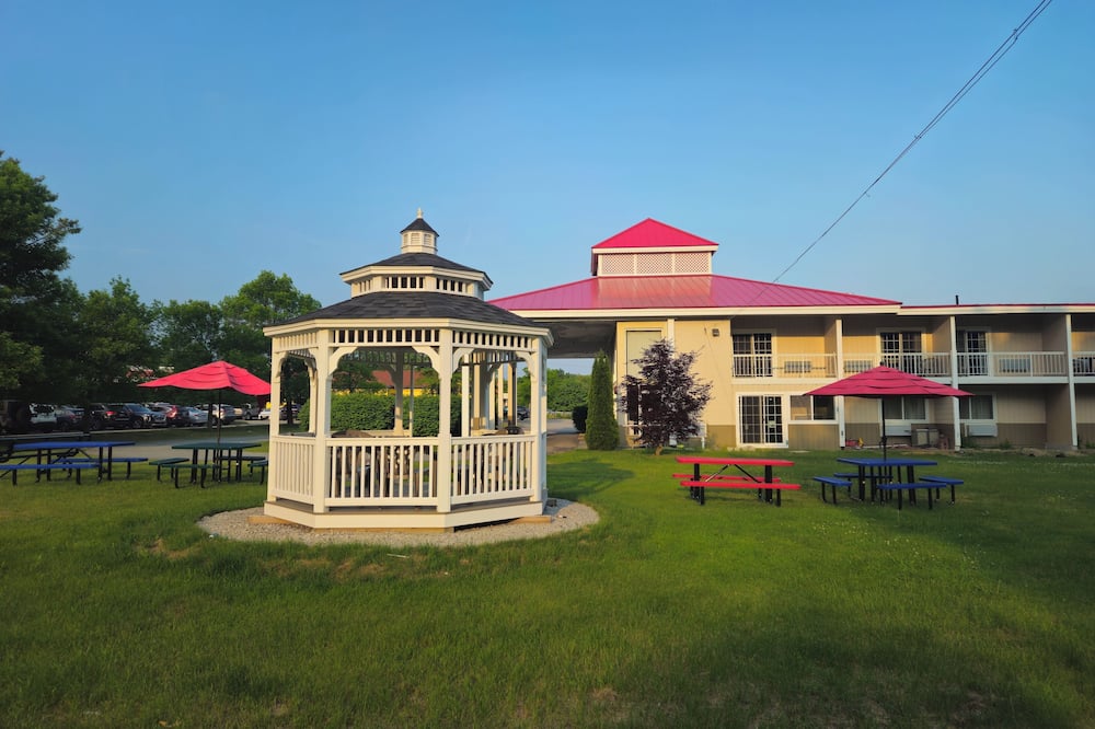 センター ストリート バリュー イン 写真