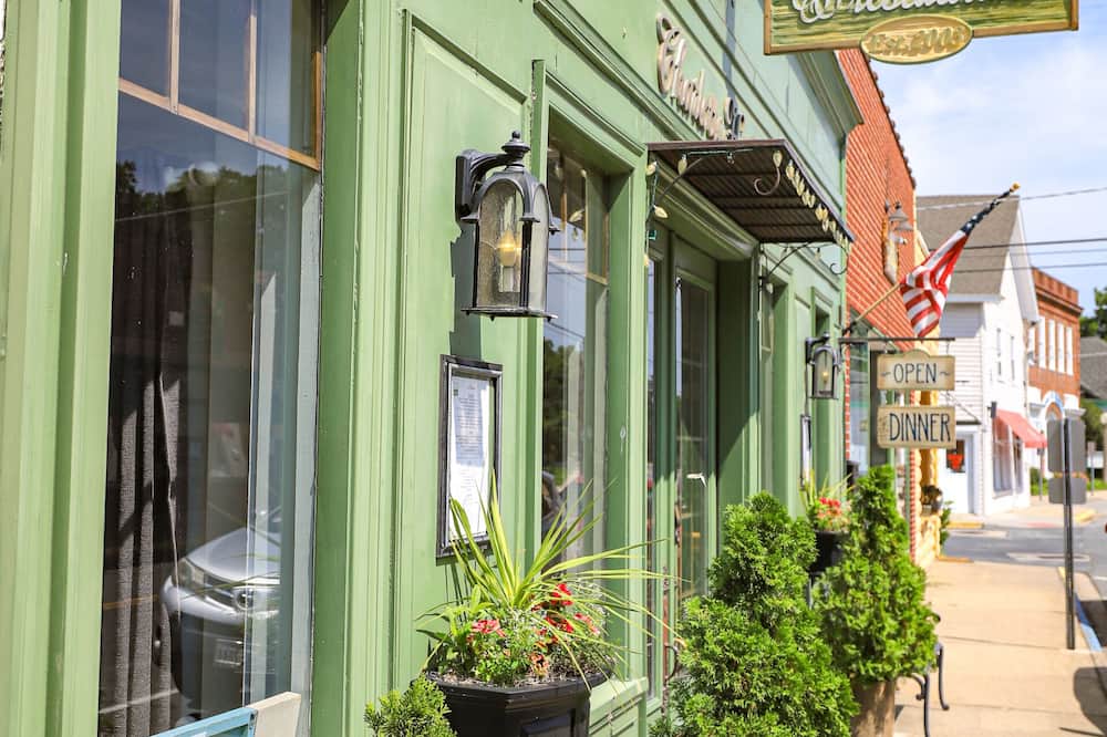 ザ シャルロット ホテル & レストラン 写真