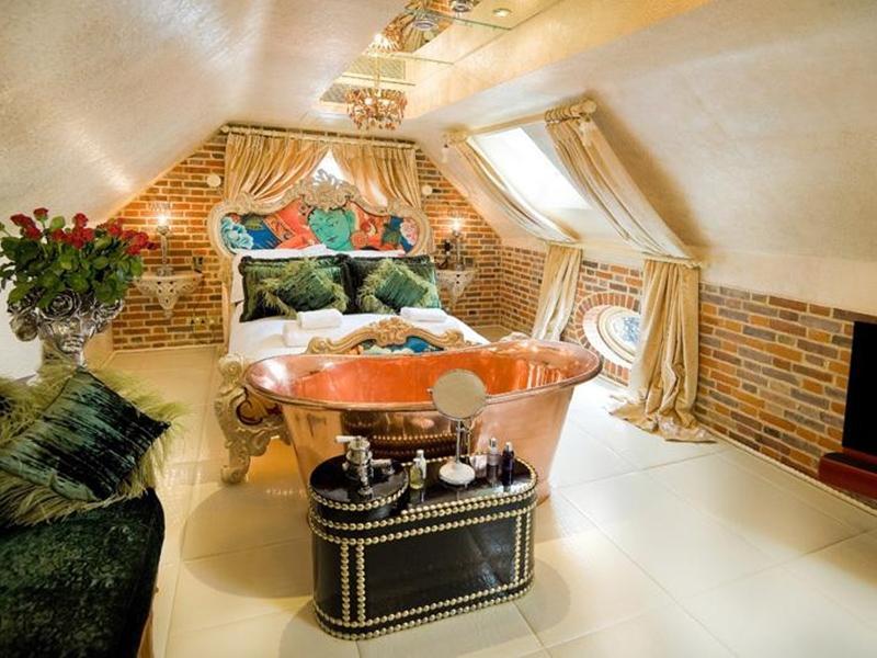 クレイジーベア ホテル ビーコンズフィールド 写真