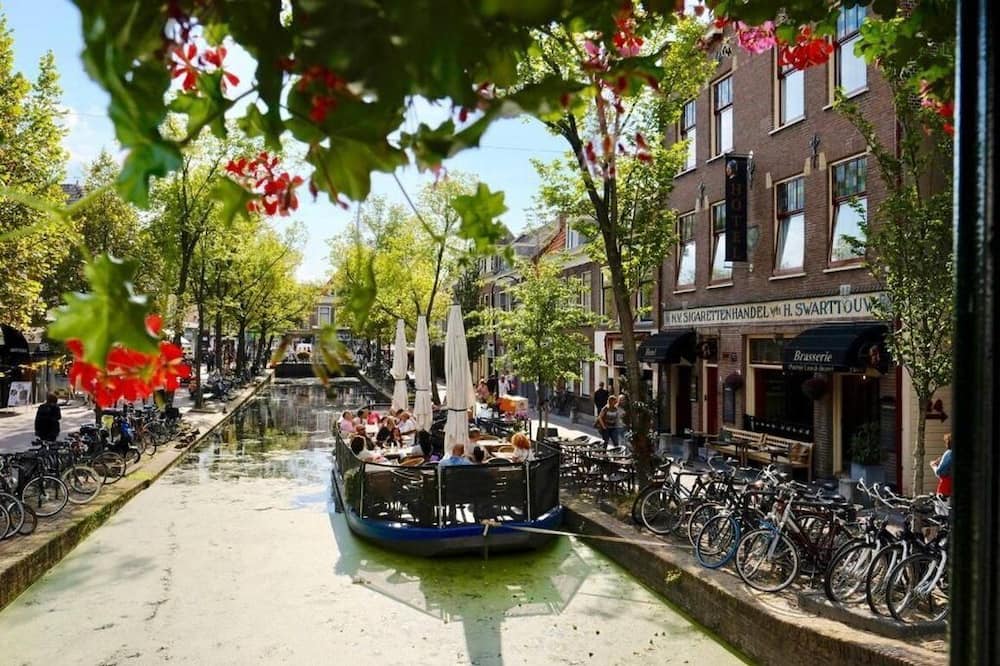 ホテル ヨハネス フェルメール 写真