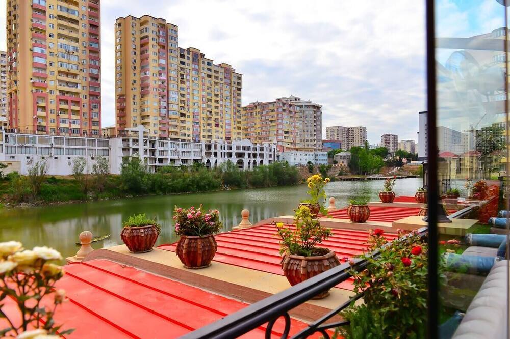 レイク パレス ホテル & レストラン 写真