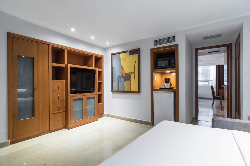 ユーロスターズ ソナ ロッサ スイーツ 写真