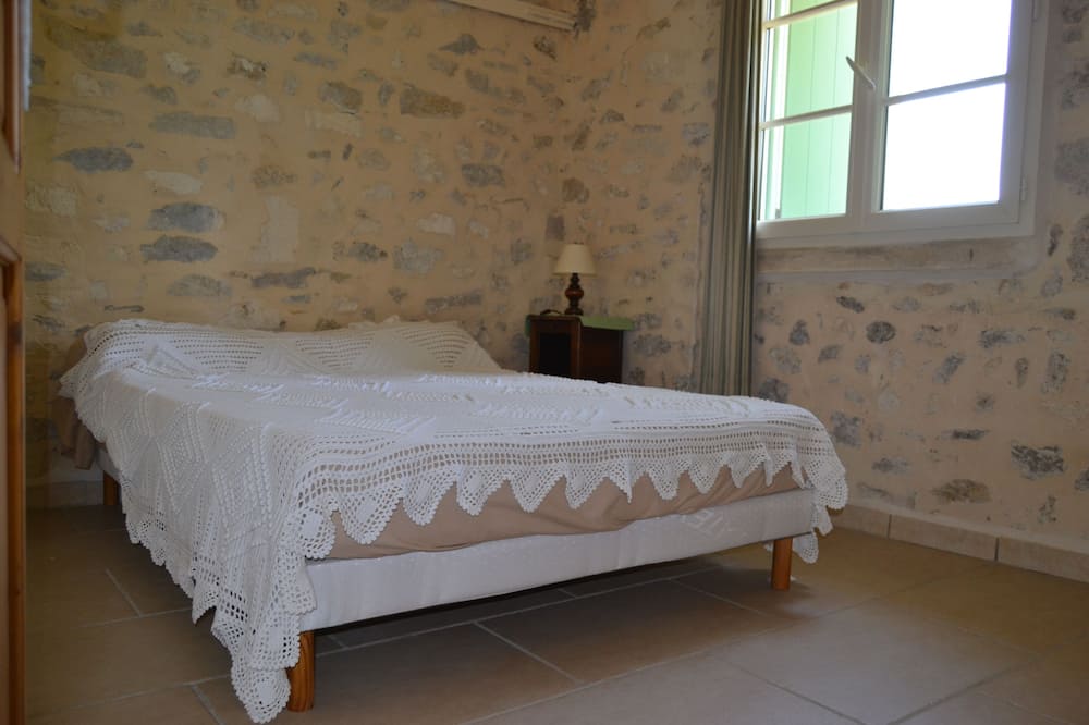 Stone sheepfold 写真