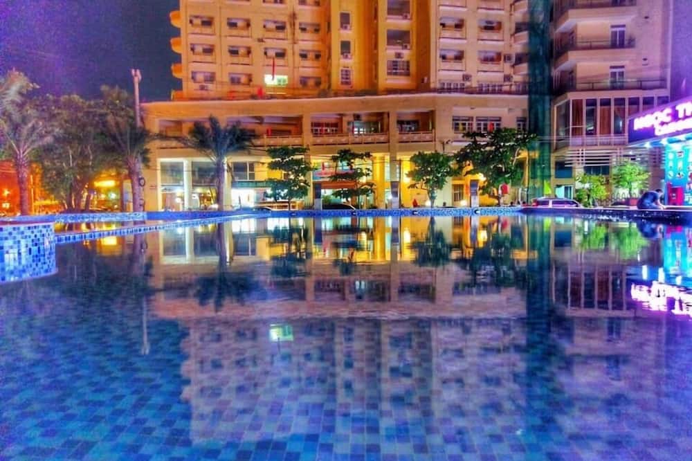 ザ MCR ラグジュリー ニャチャン ホテル 写真