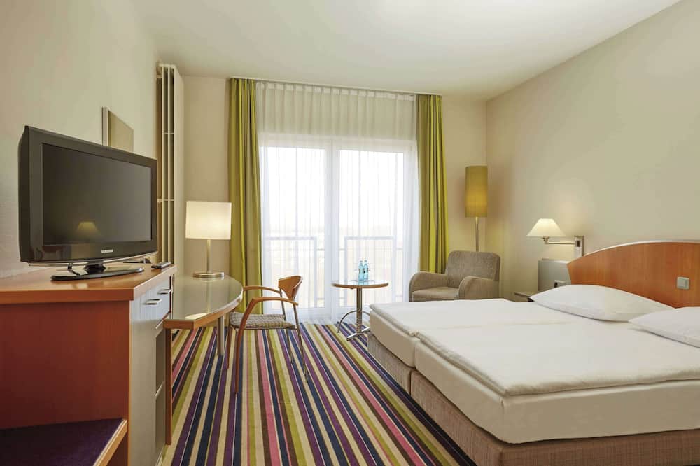 H+ ホテル ケルン ヒュルト 写真