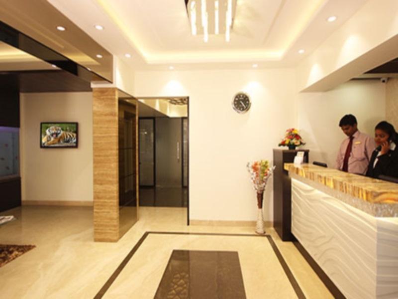 ホテル コロンブス 写真