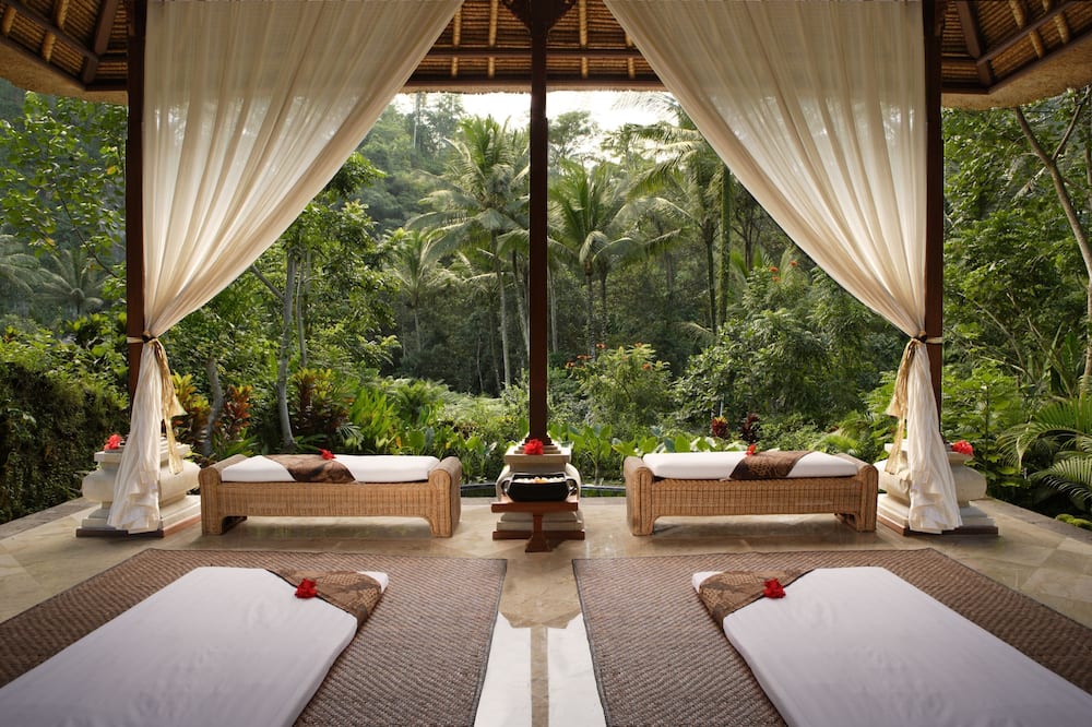 ロイヤル ピタ マハ ホテル 写真