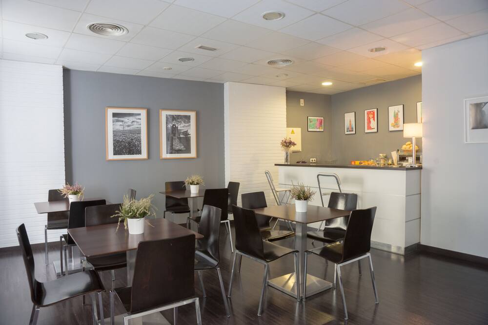 ホテル マドリッド セビリヤ 写真