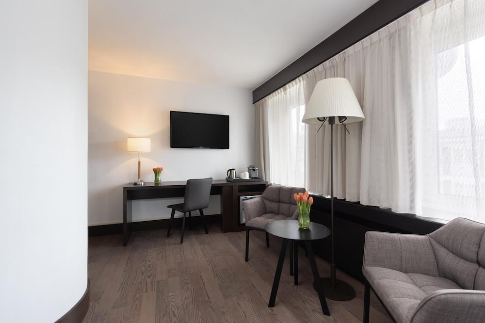 NH ノールトワイク カンファレンス センター レーウェンホルスト 写真