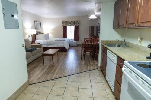 Homestead Lodge Apart Hotel 写真