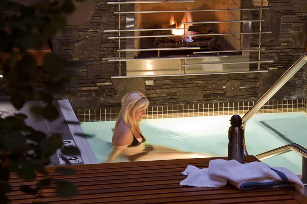 バンフ アスペン ロッジ 写真