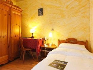 ホテル ヴィラ ネベ 写真