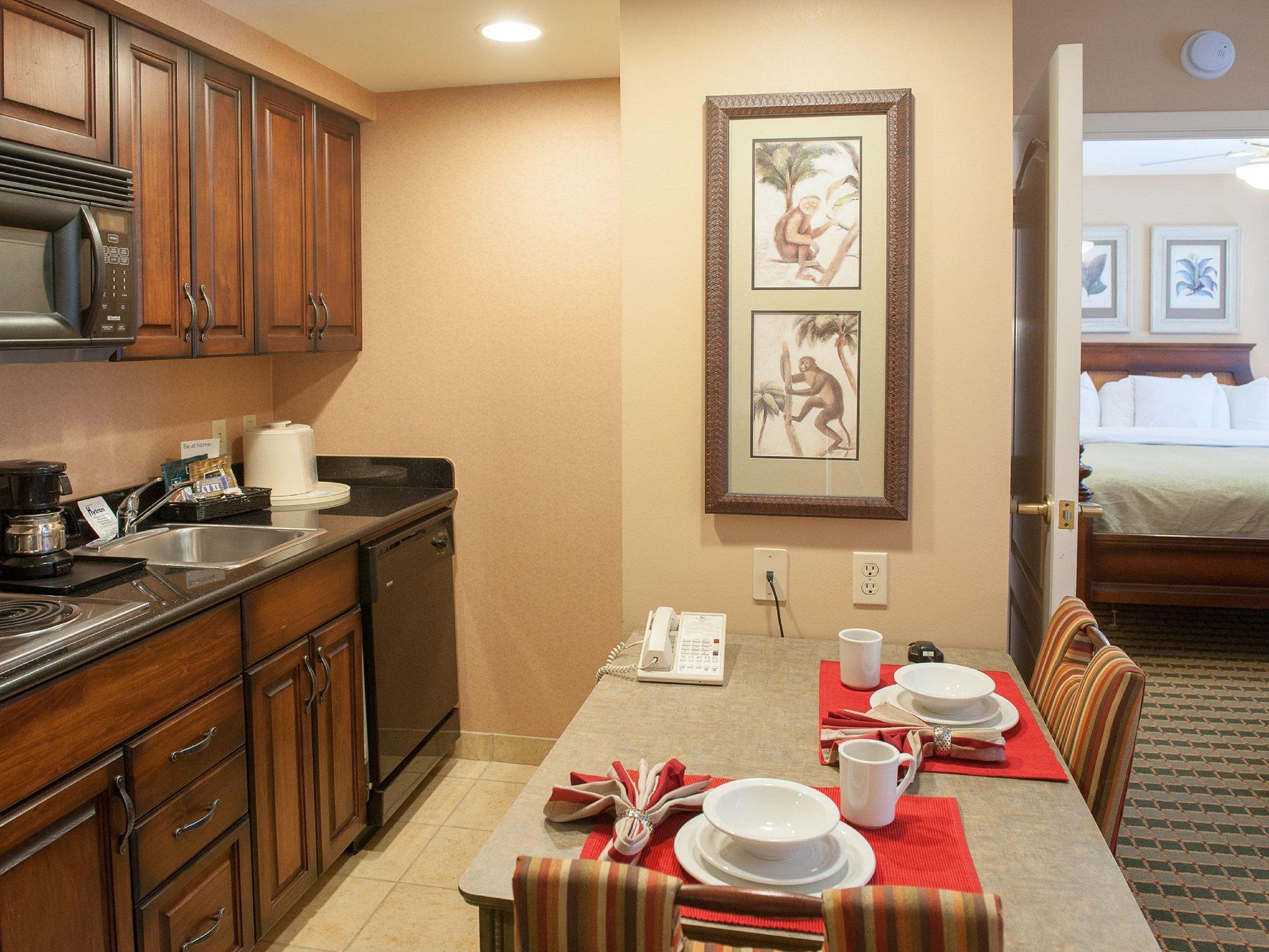 ペンサコーラ スイーツ ホテル バイ IHG 写真