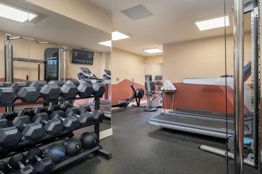 アカデミー プラザ ホテル 写真