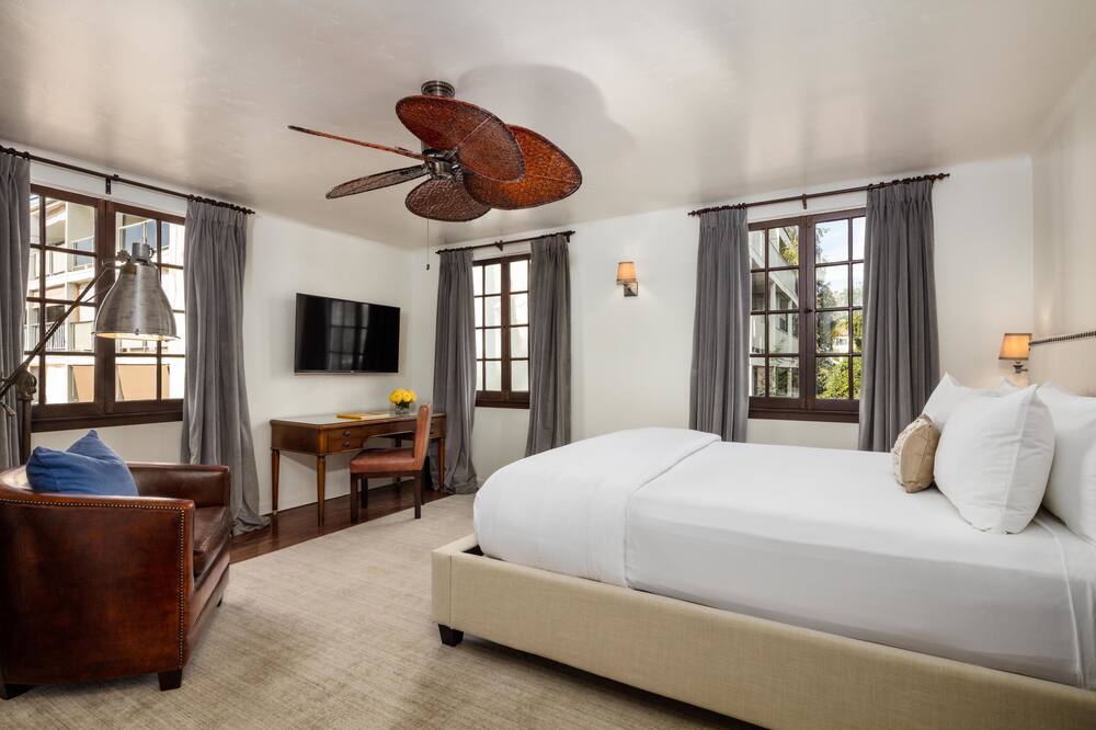 ザ チャーリー ウエスト ハリウッド 写真