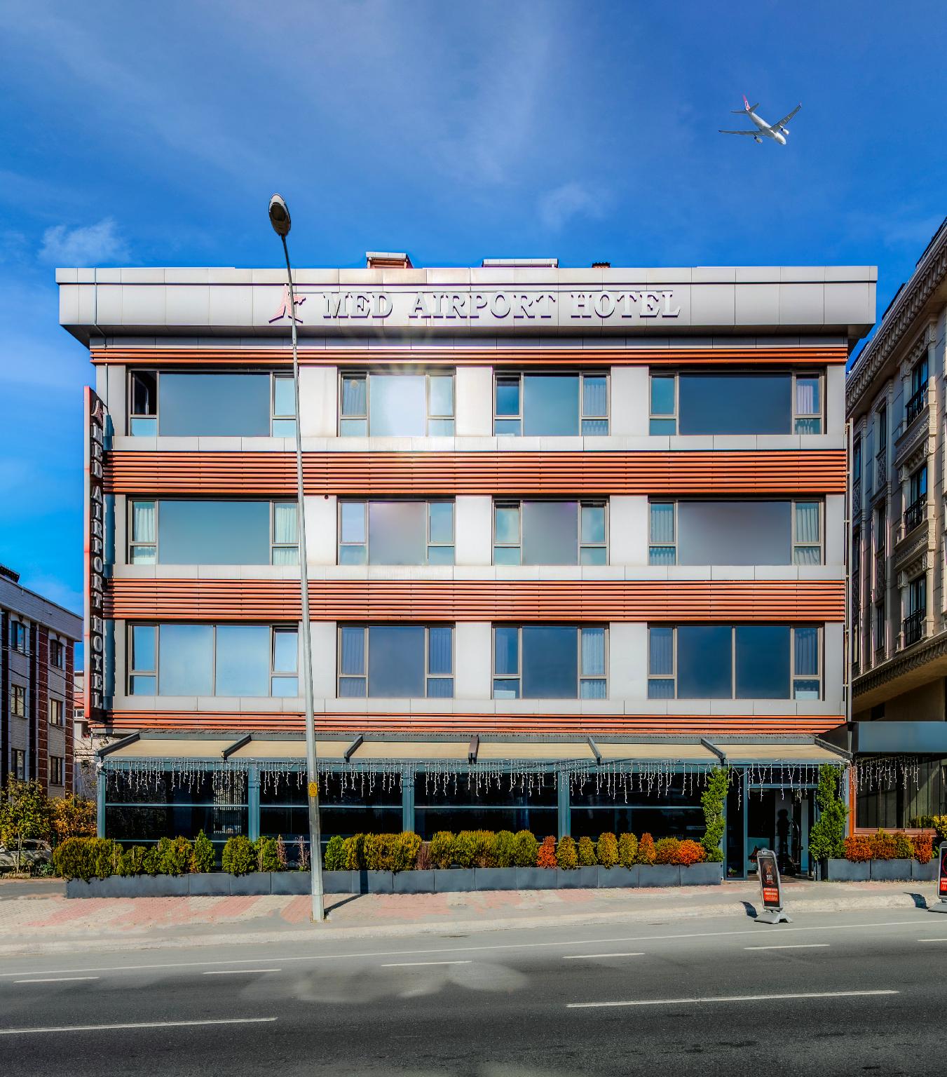 メッド エアポート ホテル 写真